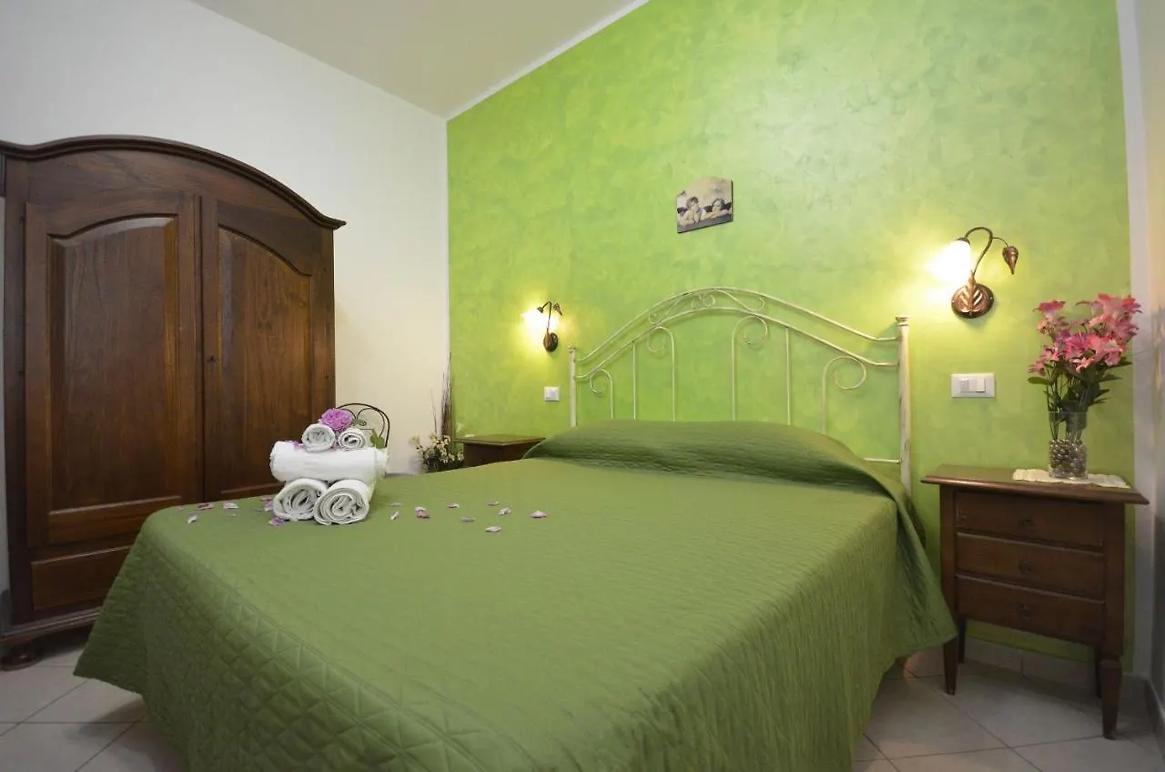 Bed and Breakfast tre passi dal mare San Vito Lo Capo 0*,  Italia